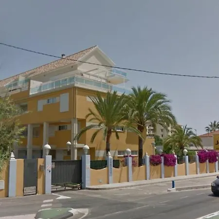 Estupendo A 100m Playa De Denia. Apartamento